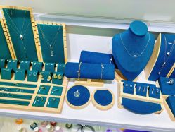 -甲骨文美甲美睫美容化妆