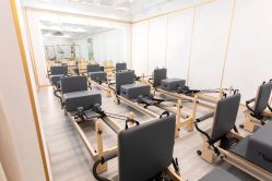 -亚太瑜伽普拉提学院