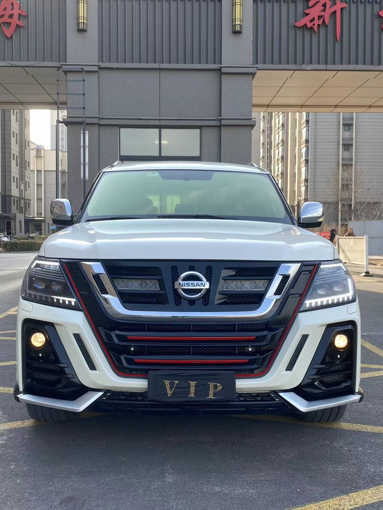 全款27万多,最新到店近2019年日产途乐