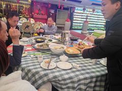 -快乐海鲜酒楼(滇池路店)