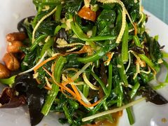 果仁菠菜-内蒙古牛羊肉特色美食(后海滨路店)