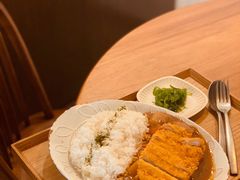 咖喱炸猪排堤坝饭-Ginko银子(青龙街店)