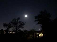 -鬼笑石后山停车场