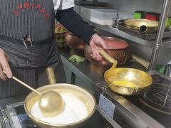 -清真老马家国华牛奶鸡蛋醪糟(正宁路店)