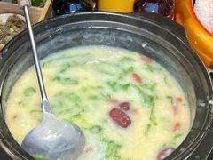 -牛牛和牛海鲜粥底火锅(长虹国际城店)