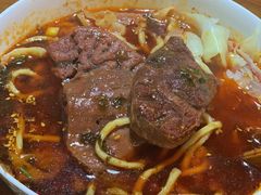 极品牛肉面-蒋六十八梯眼镜面(狮子坪店)