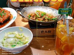 -费大厨辣椒炒肉(万家丽一店)