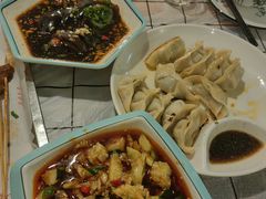 -顶峰夜宴·龙虾烧烤大排档(九江学院店)