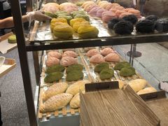 -奈雪的茶(湖滨银泰in77C区PRO店)