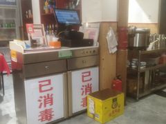 -冯烫烫跷脚牛肉·川菜小馆(武胜西街店)