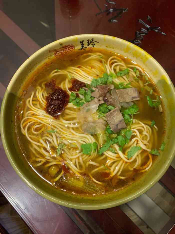 美玲拉面(微山路店)-"貌似是很久之前来的了,要了拉面炸豆腐和糖.