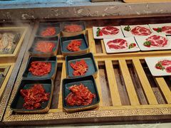 -山焱·炭火自助烤肉(周浦万达店)