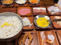 -银米·云南传统过桥米线(双廊黑金冠店)