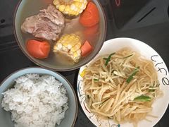 -乐禧母婴全自营月嫂(宝山店)