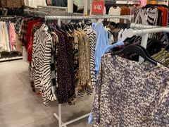 -H&M(天一广场店)