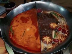 -湊湊火锅·茶憩(杭州湖滨银泰in77店)