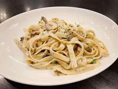 松露意大利宽面配菌菇-WOLFGANG PUCK KITCHEN & BAR(迪士尼小镇店)