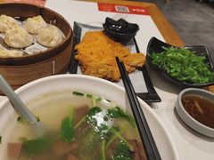 -馋三尺蟹粉小笼(人民广场店)