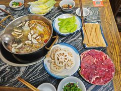 -乳仔牛牦牛汤锅 烤羊排(松潘古城店)