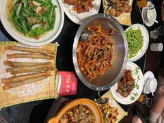 -张大师鸭爪爪特色干锅(南湖店)