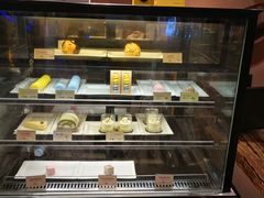 面包甜点陈列柜-麦当劳(新世纪环球中心店)