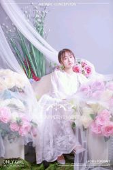 -onlygirl摄影美学馆高端定制(江滩店)