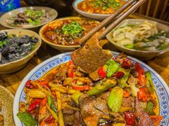 -谢老五跷脚牛肉·非遗传承店