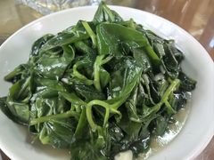 -芦茨金富饭庄·25年老字号·专做稻草鸡