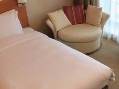 -上海浦东康桥绿地假日酒店