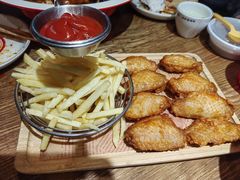 -叶派龙虾•招牌香辣蟹·海鲜(中海国际店)