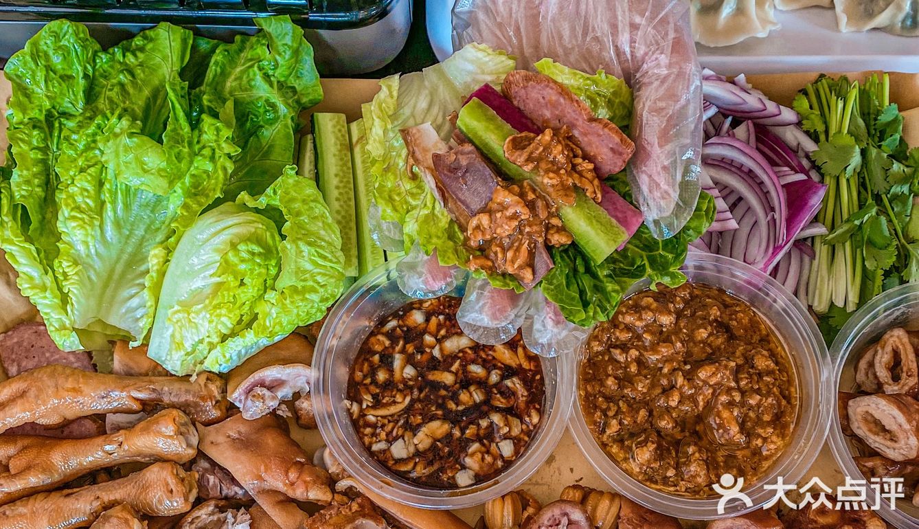 不用飞东北也能吃到正宗的东北卤菜啦🍖