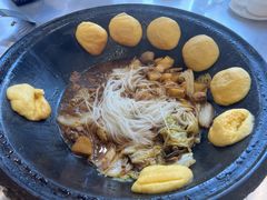 -粘豆包柴火铁锅炖