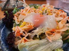 温泉蛋蟹腿沙拉-魔丼屋(日月光店)