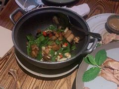 -青年公社烤鸭(青年路店)