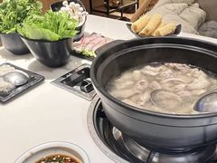-东椰·海南椰子鸡火锅(朝阳门店)