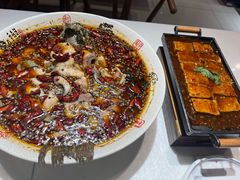 -辣小妮de川菜馆(红旗Mall店)