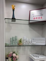 -苗医生专业祛痘·皮肤管理