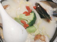 -港丽餐厅(杭大店)