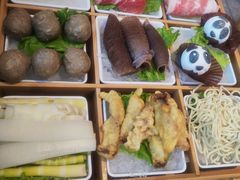 特色菜九宫格-大熊猫毛肚火锅(烟台万象汇店)