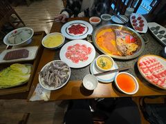 -小天鹅火锅·一线江景洪鼎旗舰店(洪崖洞店)