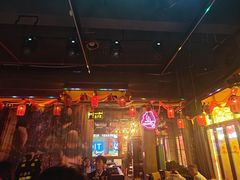 -喜鹊音乐酒馆(西街店)