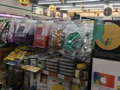 -全家便利店(东直门店)