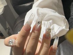 -桃色美甲沙龙