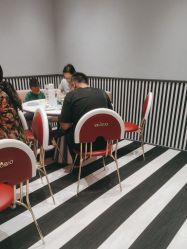 -奈尔宝家庭中心·亲子餐厅(北京东坝万达店)