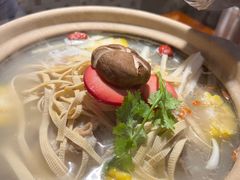 -捞围鲜·港式打边炉(海阳路店)