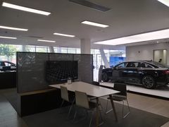 -深圳锦龙奥迪4S店(前海店)