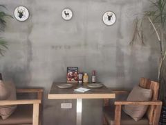 大堂-HIGH FIVE哈福手工汉堡(桂林路店)