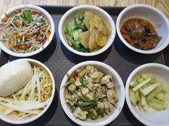 -一两饭川味素食餐厅