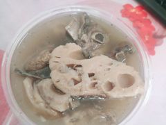 排骨藕汤-燕子煨汤(山海关路店)