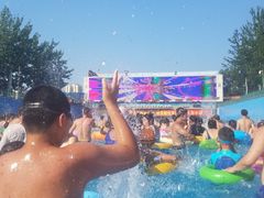 -欢乐水魔方水世界
